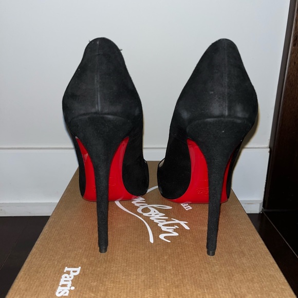 Louboutin So Kate in 120mm - Picture 2 of 3
